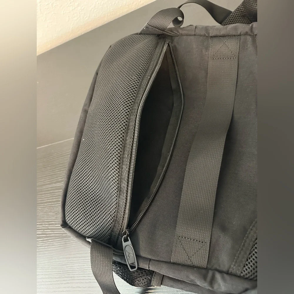 Matein Adult Black Travel Laptop Backpack
